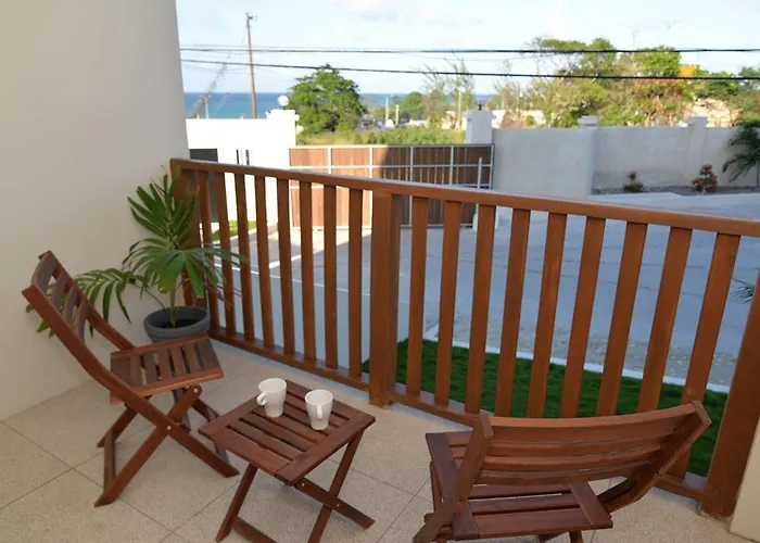 Nianna Coral Bay Deluxe Townhouse 1 *