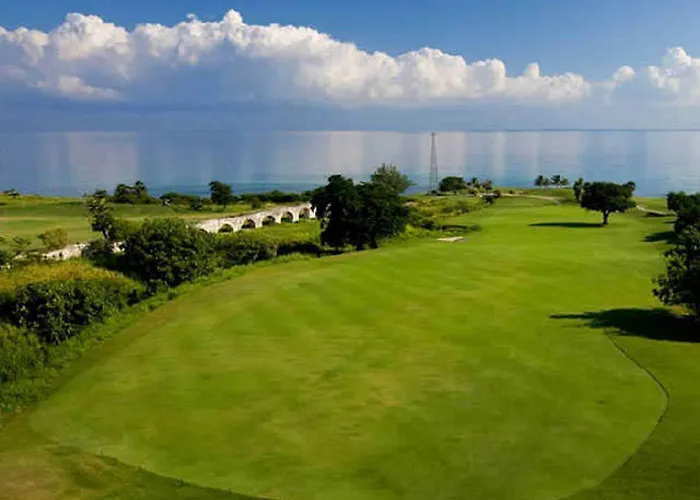 Nianna Coral Bay Deluxe Townhouse 1 * Montego Bay